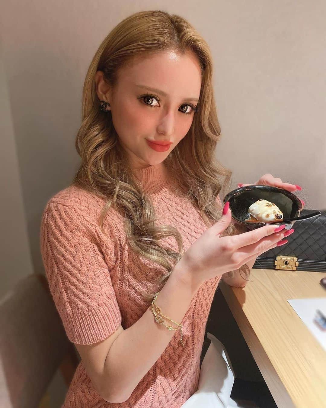 ぱぴのインスタグラム：「. . お鮨〜dinner🍣🍷 行きつけのお店💓 毎回大満足の美味しさです✨ . . #お鮨 #福岡 #ディナー  #お鮨屋さんは行きつけ2軒だけ💓  #あまり冒険しないタイプ」