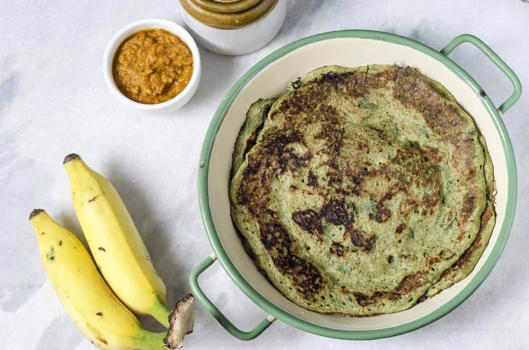 Archana's Kitchenさんのインスタグラム写真 - (Archana's KitchenInstagram)「Lauki and Whole Green Moong Dal Cheela, a delicious protein rich breakfast that can be enjoyed with Green Chutney and Masala Chai.  Search for the recipe “Lauki and Whole Green Moong Dal Cheela” in our app. Link to the app in the bio @archanaskitchen  . . . . . #recipes #easyrecipes #breakfast #Indianbreakfast #archanaskitchen #healthyeating #highprotein #breakfastclub #dosa #dosarecipes #dosabatter #ragi #ragidosa #mysoremasaladosa #homemadefood #eatfit #cooking #food #healthyrecipes #foodphotography #recipeoftheday #comfortfood #deliciousfood #delicious #instayum」2月11日 11時30分 - archanaskitchen