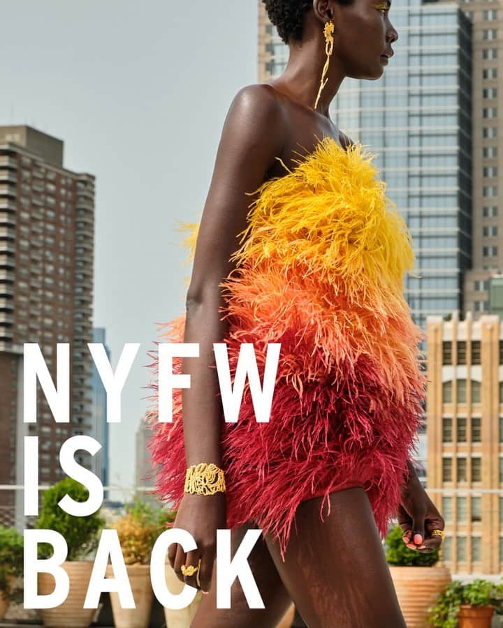 Fashion Weekのインスタグラム：「Take in every moment of #NYFW: The Shows this February 14-18 from the best seat in the house... your sofa 😉 Find the full schedule at the link in bio.⁠⁠」