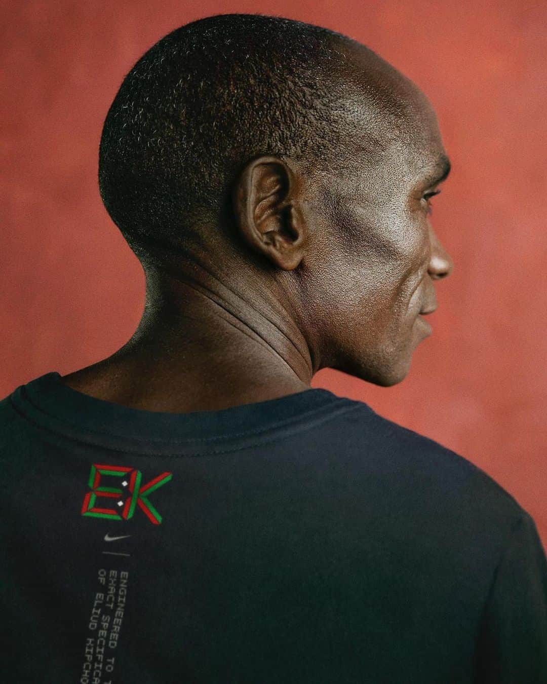 HYPEBEASTさんのインスタグラム写真 - (HYPEBEASTInstagram)「@hypebeastkicks: @kipchogeeliud and @nike are set to launch a Kenya-inspired running collection. The capsule is comprised of a running T-shirt, singlet, wind runner, and a pair of Air Zoom Alphafly NEXT% celebrating Kipchoge’s record-breaking achievements. Each of the pieces showcases bold colors and graphics including the athlete’s initials sitting alongside his marathon time of 1:59:40 on each garment, all of which sport Kenyan colors of red, green, and black. The collection is available now.⁠⠀ Photo: Nike」2月11日 11時27分 - hypebeast