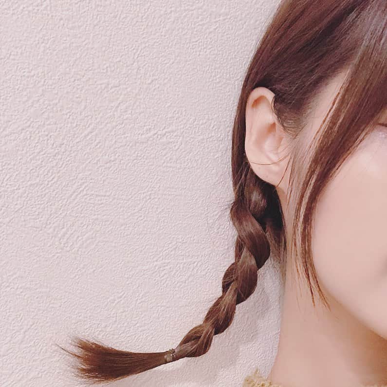 美沙玲奈のインスタグラム：「三つ編みくるんっっﾟ.*･｡ﾟ♬*゜」