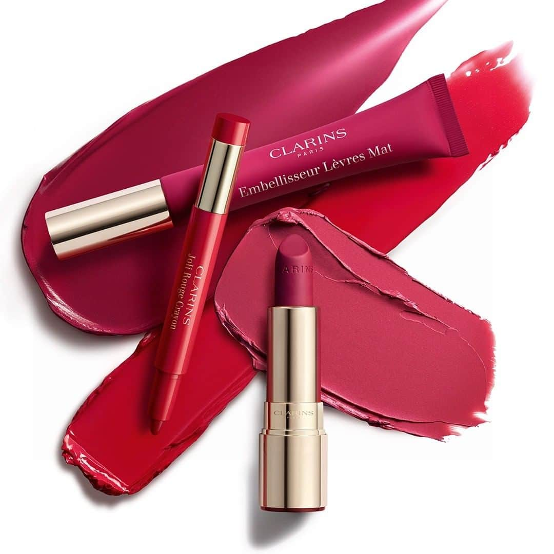 Clarins Méxicoさんのインスタグラム写真 - (Clarins MéxicoInstagram)「Los Velvet Lips cada vez se están volviendo más populares por su acabado ""aterciopelado"". 💄 Prueba nuestros lipsticks TOP que son Lip Velvet Perfector, son tan suaves y ultra ligeros que no sientes que los traes puestos, además que sus colores tan cute combinan con T-O-D-O. 👏🏻 Y lo mejor, son mate. 💕 . . . . #velvet #matelips #mattelipstick #new #makeup #beauty #lips #vivoclarins #clarinscuidadeti #mequedoencasa #makeuptutorial #lipstick #makeuplover #makeupaddict #skincare #style #cosmetics #makeup #maquillaje #instamakeup」2月11日 12時12分 - clarinsmx