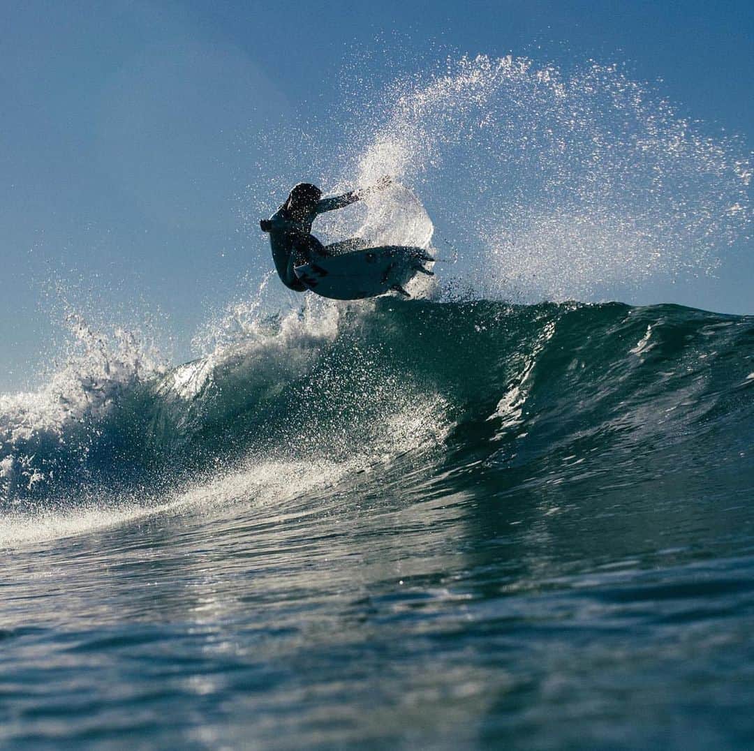 BillabongWomensJapanのインスタグラム：「Surfer, skateboarder&dancerと多才な @skybrown ！Welcome to team」