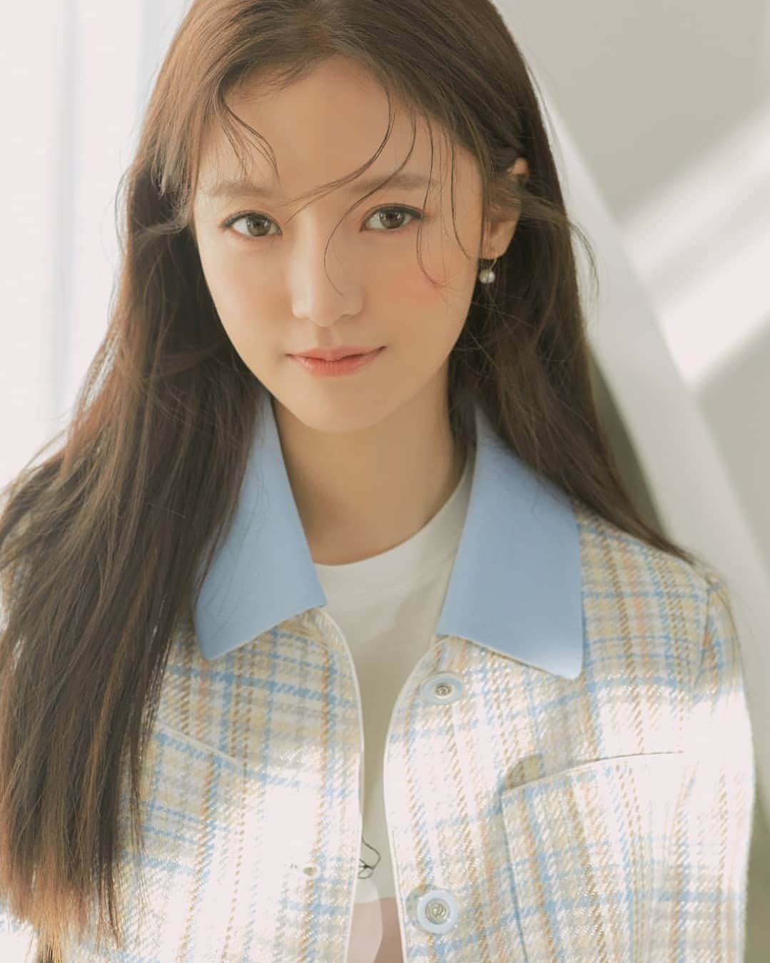 コ・ボギョルのインスタグラム：「새해 복 많이 받으세요😊💝 행복한 명절 연휴가 되시기를..   #Roem #rmtd #21ss #ad」