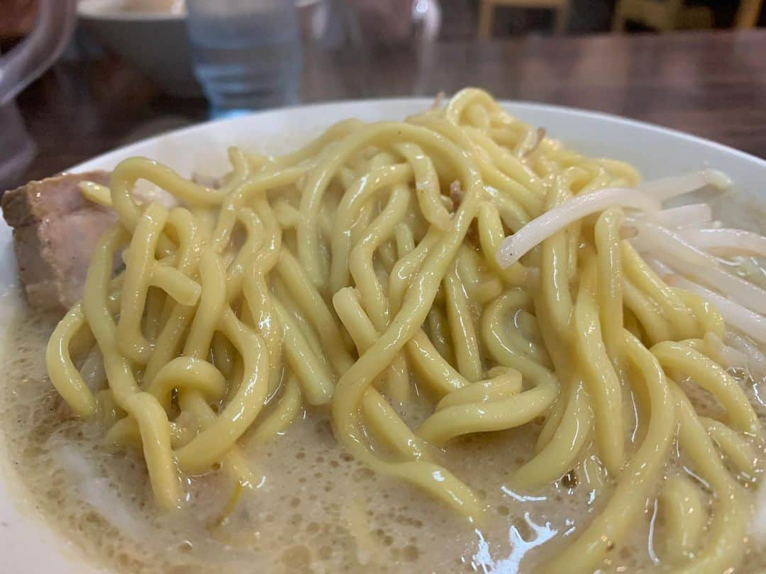 SUSURUさんのインスタグラム写真 - (SUSURUInstagram)「味噌麺処 花道@野方 海老味噌ラーメン、チンピラ玉子 お気に入りの味噌ラーメン店、花道さんへ。 初めての海老味噌ラーメンを注文。 ブワッと海老香る味噌スープめっちゃ旨！ モチモチ花道麺との相性も抜群です🍥 気になっていたカレーライスも出汁効いてて美味しかったです🍛 #susuru_tv #味噌麺処花道 #花道 #野方 #東京 #海老味噌ラーメン #チンピラ玉子 #カレーライス #超うまい  #ラーメン #らーめん #ramen #ラーメン部 #ramennoodles #毎日ラーメン生活 #麺スタグラム #japaneseramen #japanramen #foodstagram #foodie #noodles #instanoodle #instaramen #instafood #susururecommended #東京ラーメン #味噌ラーメン」2月11日 12時42分 - susuru_tv