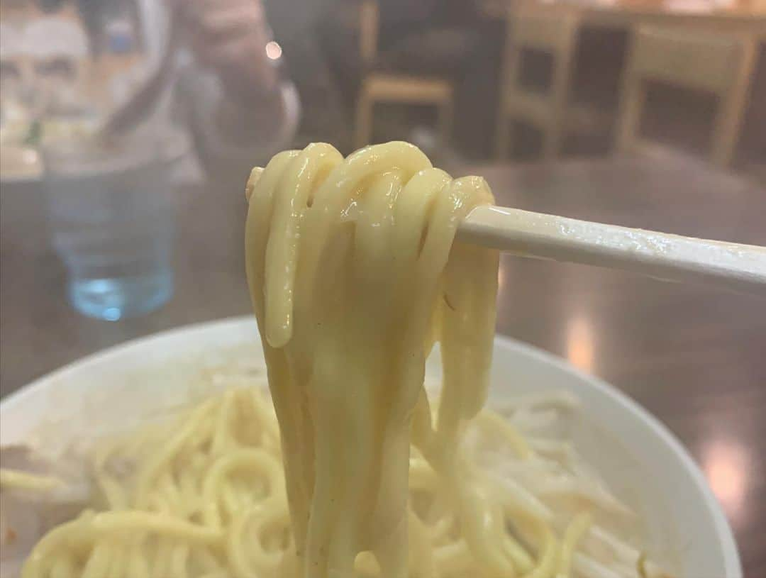 SUSURUさんのインスタグラム写真 - (SUSURUInstagram)「味噌麺処 花道@野方 海老味噌ラーメン、チンピラ玉子 お気に入りの味噌ラーメン店、花道さんへ。 初めての海老味噌ラーメンを注文。 ブワッと海老香る味噌スープめっちゃ旨！ モチモチ花道麺との相性も抜群です🍥 気になっていたカレーライスも出汁効いてて美味しかったです🍛 #susuru_tv #味噌麺処花道 #花道 #野方 #東京 #海老味噌ラーメン #チンピラ玉子 #カレーライス #超うまい  #ラーメン #らーめん #ramen #ラーメン部 #ramennoodles #毎日ラーメン生活 #麺スタグラム #japaneseramen #japanramen #foodstagram #foodie #noodles #instanoodle #instaramen #instafood #susururecommended #東京ラーメン #味噌ラーメン」2月11日 12時42分 - susuru_tv