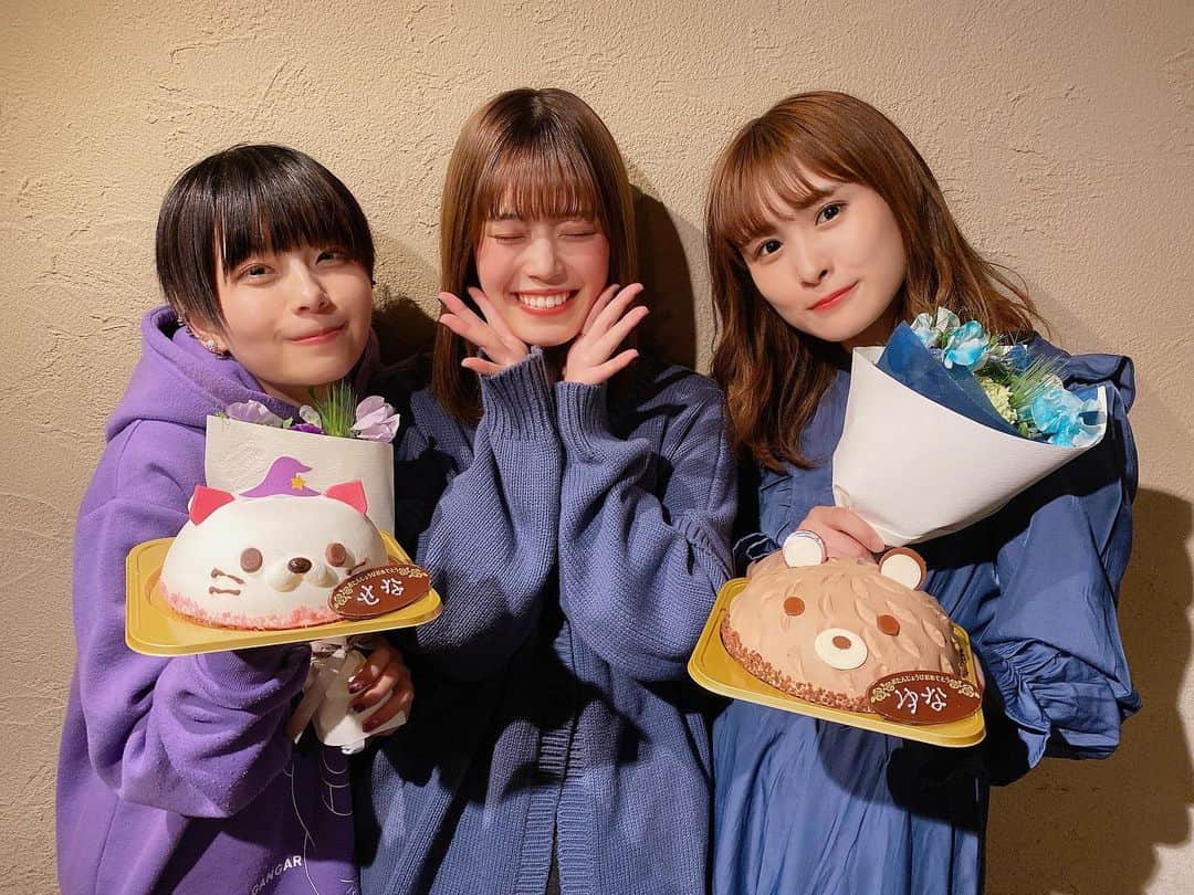 のインスタグラム：「お誕生日おめでとうございます🍰 大好きです  2/9 @yuna_pimms  2/12 @sena_pimms   #ハッピーバースデー」