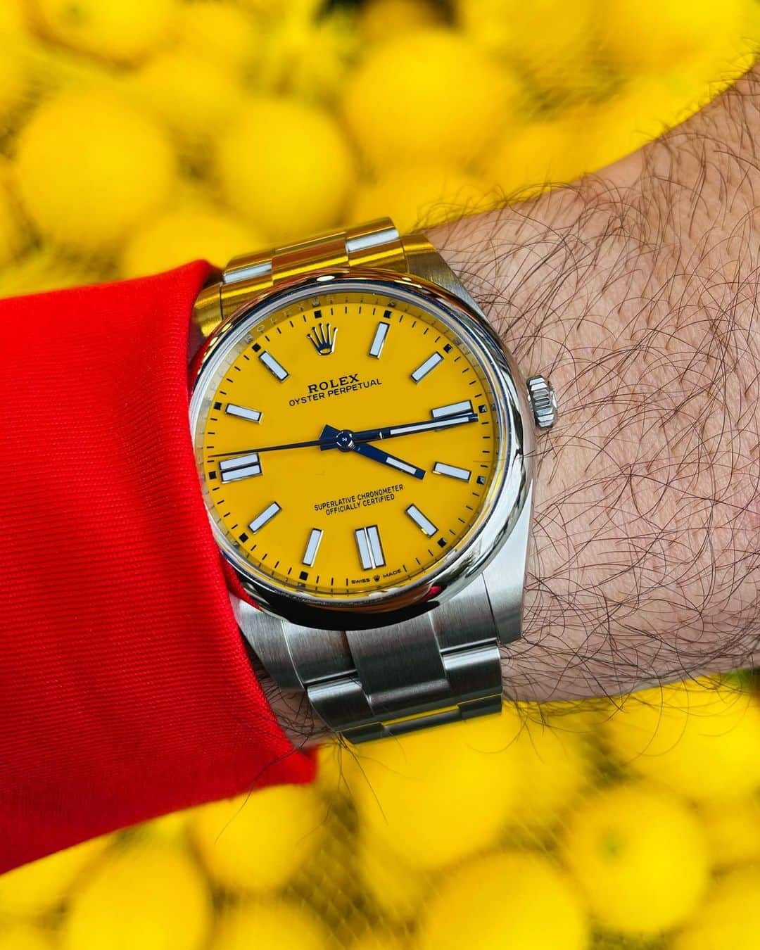 WATCHMANIAのインスタグラム：「I had to post this 🍋  #rolex #rolexoysterperpetual #oysterperpetual #oysterperpetual41 #oysterperpetualyellow #124300 #124300yellow #watchmania」