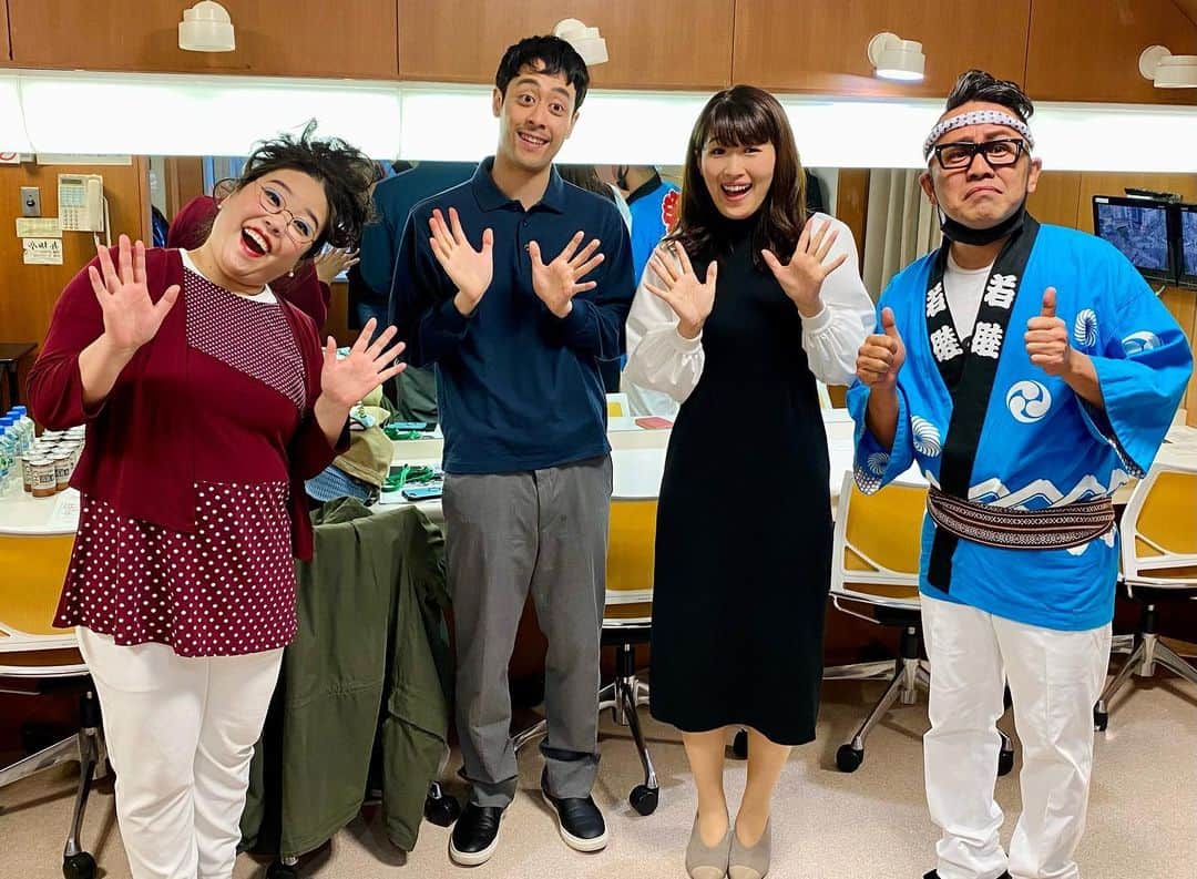 大納言光子のインスタグラム：「櫻井・有吉THE夜会ご覧頂きありがとうございました！ 北川景子さん、芳根京子さんに序盤で笑って頂き嬉しかったです😊💕 ところで、北川景子さんの肌の綺麗さには脱帽しました！！！ 一歳しか違わないのに💦オーマイガー！！本当に美し過ぎました✨ そして、YouTubeに『NiziUのMake you happyを完コピする柴田理恵さん』のものまねの全映像をアップしましたので是非ご覧下さい✨ #櫻井有吉the夜会  #夜会ツボモネア #モノマネアベンジャーズ #NiziU #makeyouhappy  #柴田理恵ものまね  #大納言光子 #松竹芸能」