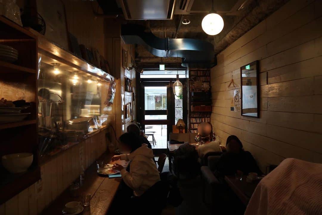 石井輝明さんのインスタグラム写真 - (石井輝明Instagram)「代々木八幡。 幕張5公演お疲れ様でした。 本当にお疲れ様でした。  #life #cafe #coffee #カフェ #喫茶店 #東京カフェ #代々木八幡カフェ #代々木公園カフェ #カフェ芸人 #お疲れ様でした #今日はそれだけ #明日もよろしくお願いします」2月11日 22時43分 - comandanteishii