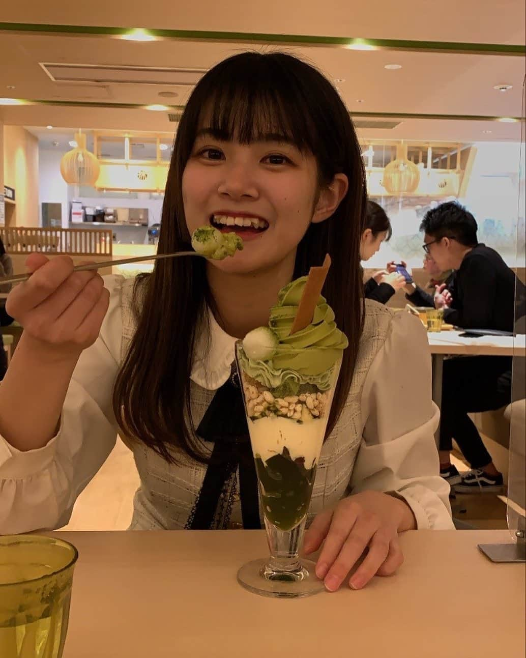 北原ゆかのインスタグラム：「明日の夜 おやすみツイキャス配信します〜✨ まったり一緒にすごしたい😌  ▽アカウント▽ twitcasting.tv/yuka_1110_music  また明日の朝、時間お知らせします！」