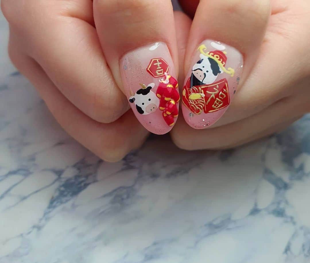 Yingのインスタグラム：「Mixture of handdrawn and 3D art!  Done on acrylic sculpture extensions (I used @ericasata Tapered Barrel Large diamond bit to blend smoothly between the cuticles/sidelines and the extensions).  PREGEL Pale Beige as the base with super soft pink ombre done with PREGEL Pale Strawberry. Super easy to blend for effortless ombre! Art drawn with PREGEL Art Liner gels.  Items can be purchased at @nailwonderlandsg 🤗 . . . 🛒 www.nailwonderland.com⁣⁣ 📍20A Penhas Road, Singapore 208184⁣⁣ (5 minutes walk from Lavender MRT)⁣⁣ .  I am currently only able to take bookings from my existing pool of customers. If I have slots available for new customers, I will post them on my IG stories. Thank you to everyone who likes my work 🙏 if you need your nails done, please consider booking other artists at @thenailartelier instead ❤  #ネイルデザイン  #ネイルアート #ネイル #ジェルネイル #nailart #네일아트 #pregel #プリジェル #nails #gelnails #sgnails」