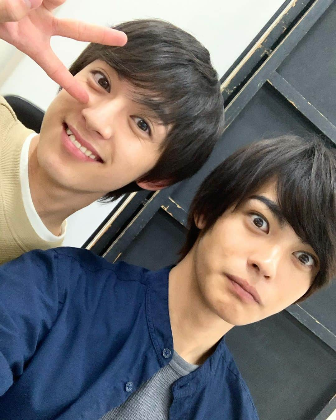 神尾楓珠さんのインスタグラム写真 - (神尾楓珠Instagram)「#マイルノビッチ 日付変わって0時からHuluで配信開始です！ ぜひご覧ください！ あさひとの写真かと思わせて、あえての仁愛でした。」2月11日 22時48分 - kamio_fuju