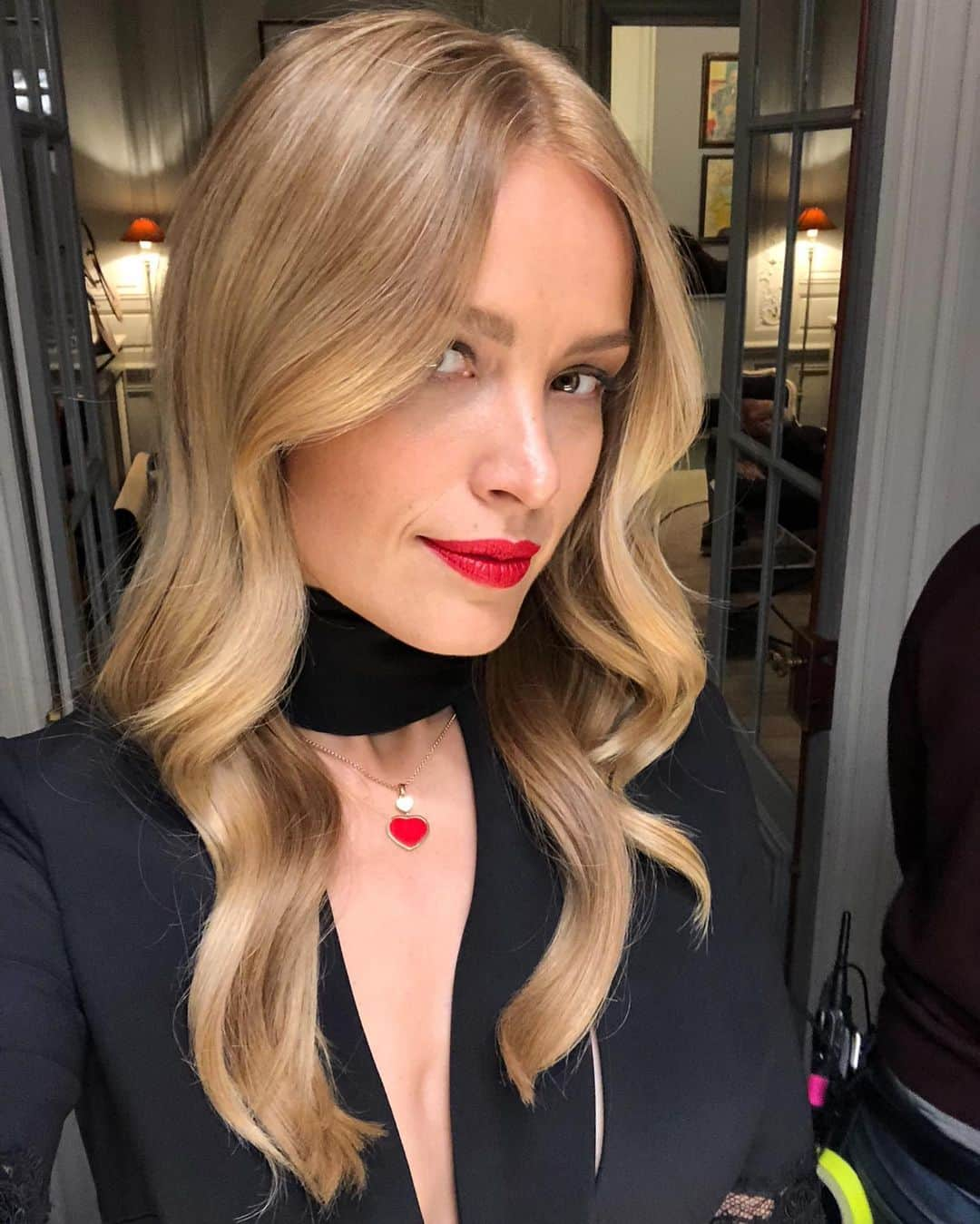 ペトラ・ネムコバさんのインスタグラム写真 - (ペトラ・ネムコバInstagram)「Did you know that this stunning RED @chopard #HappyHeartsBracelet has done big things?! ❤️  This small heart has helped to rebuild big schools with @allhandsandhearts!  5 schools to be exact. 2 in Nepal, 2 in Indonesia and 1 in Peru. Words can’t express the gratitude and how life changing they are.   This is a #GiftThatGivesBack over and over. First to your loved ones and then it provides safe disaster resilient schools, empowerment for children, brighter future for them, their families and whole communities! And it is made from ethical gold.   Share your love and create powerful ripple affect with it this #Valentines. 🙌❤️🙌  #ValentinesGiftIdeas  #EthicalGold  #MeaningfulGifts  #thejourneytosustainableluxury」2月11日 23時01分 - pnemcova