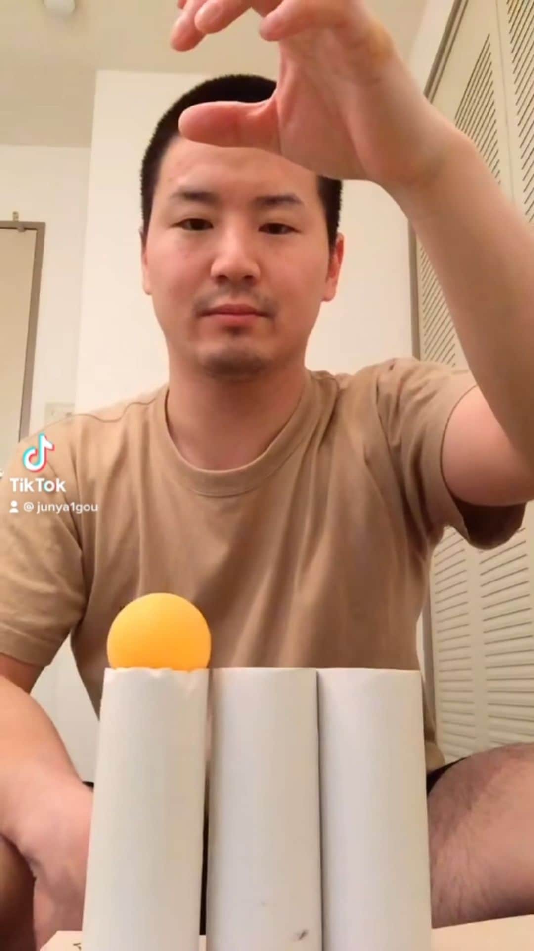 のインスタグラム：「Ping-pong ball Challenge ピンポン玉チャレンジ」
