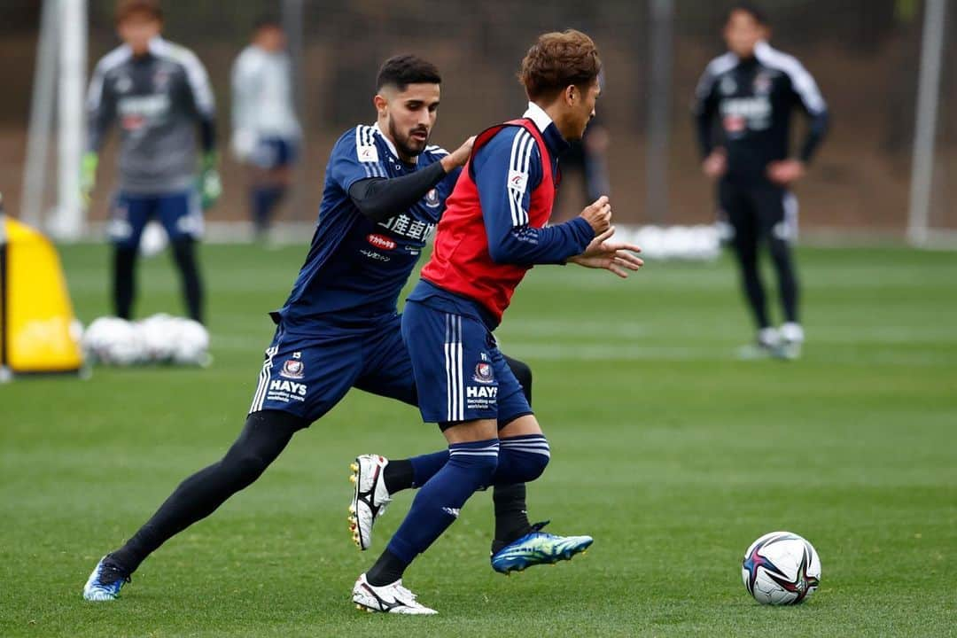 横浜F・マリノスさんのインスタグラム写真 - (横浜F・マリノスInstagram)「New training wear🔝🔝🔝  #fmarinos #adidas #training #camp #キャンプ」2月11日 23時33分 - yokohamaf.marinos