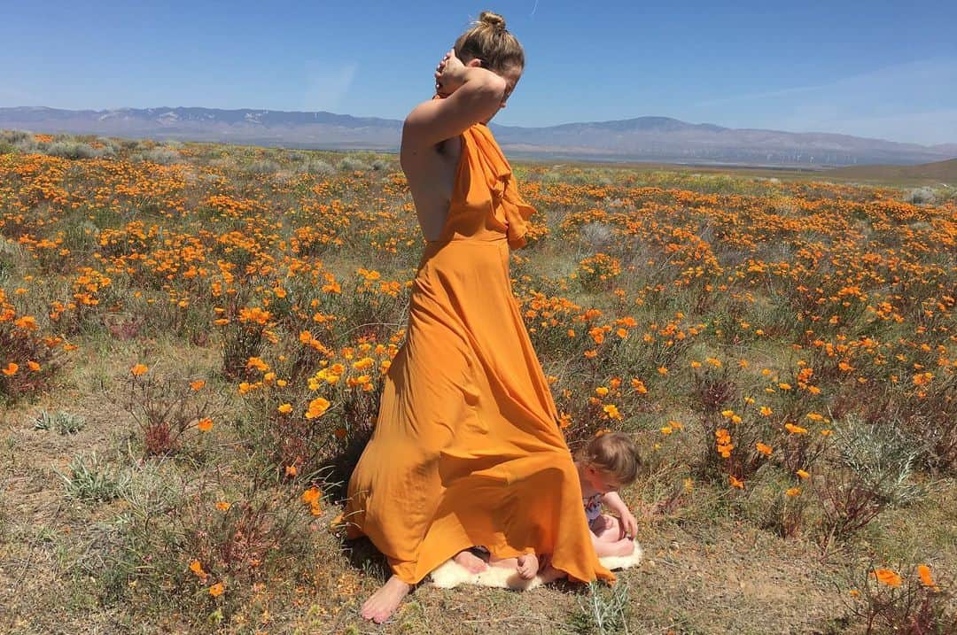 エリカ・クリステンセンのインスタグラム：「May 2020. Found fresh air!」
