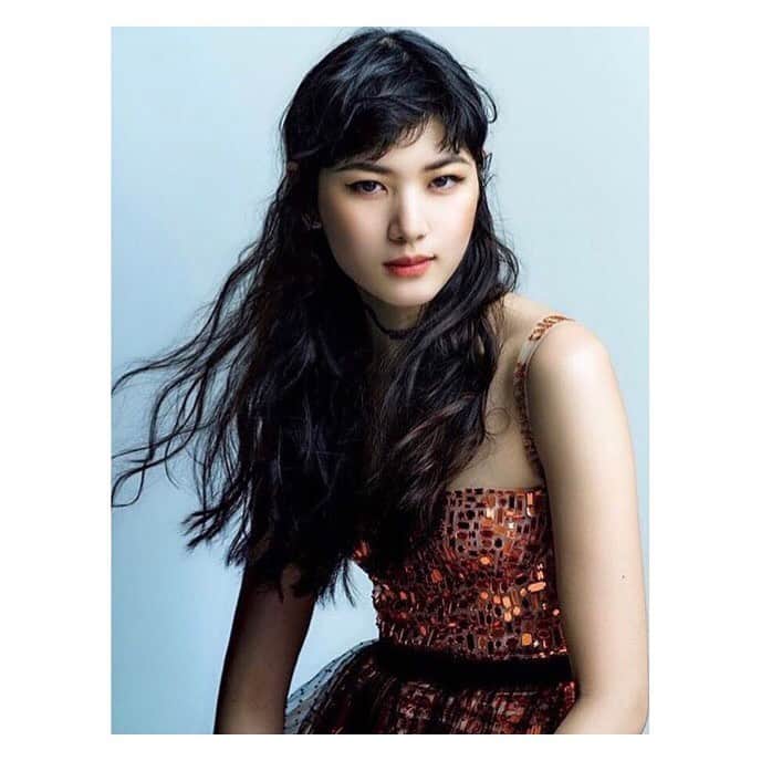 Kanako Higashiのインスタグラム：「Vogue Japan 【Hair book】 @zemotion  @tomo8hair  @sadaito  @higashi.kanako  @kikoarai  @yu_soga  @voguejapan  @voguemagazine」