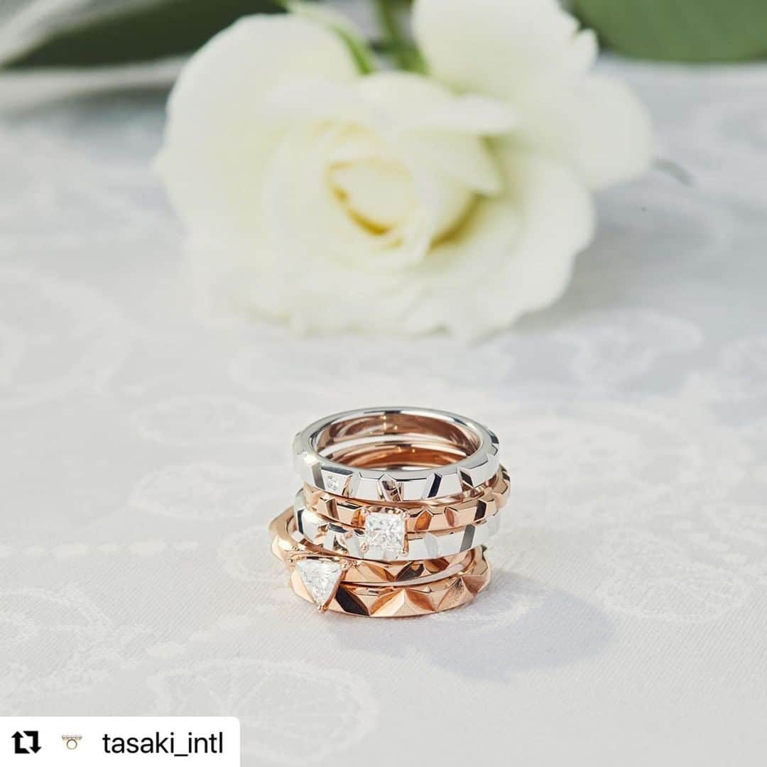 j_paris_bridalさんのインスタグラム写真 - (j_paris_bridalInstagram)「#Repost @tasaki_intl with @make_repost ・・・ “ricordi”, the bridal ring by TASAKI signifies important memories and anniversaries. You can also stack them to see it harmonize beautifully. #TASAKI #ricordi #BRIDAL #DIAMOND」2月11日 15時34分 - j_paris_bridal