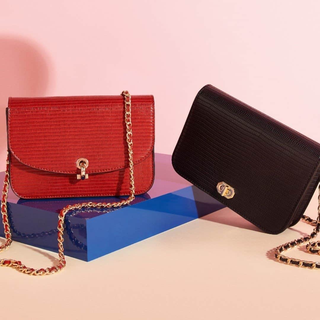 アクセサライズのインスタグラム：「To have and to hold: A love story 💖  Tap the link in our bio to shop #Accessorize」