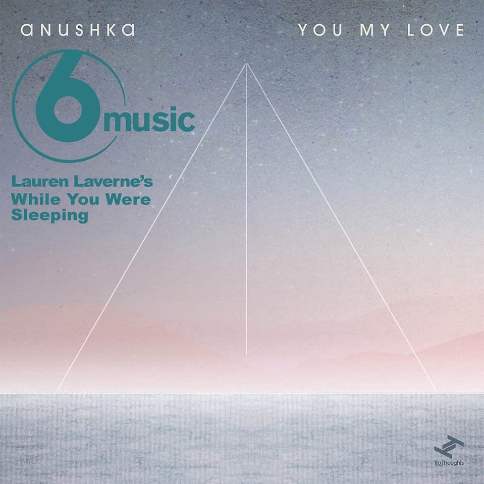 アヌーシュカのインスタグラム：「We are excited to say we are  @laurenlaverne’s #whileyouweresleeping track this week! Lock in to @bbc6music at 8am to hear the first single from our new album on @tru_thoughts ☕️ 📡📡📡🔥 . . . . . . . . . #newmusic #laurenlaverne #6music #truthoughts #brighton #brightonmusic #duo #futuresoul #electronica」