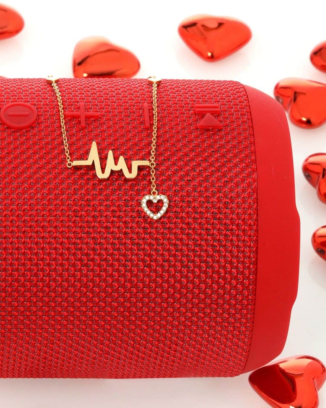 フォリフォリさんのインスタグラム写真 - (フォリフォリInstagram)「What makes your heart beat faster?   #follifollie #valentinesday #valentinesday2021 #valentines #valentinesgift #love #heart #heartbeat #newcollection #jewellery #jewelleryofinstagram #jewelleryoftheday #jewellery #jewelry #instajewelry #fashionjewelry #necklace #gift」2月11日 17時00分 - follifollie
