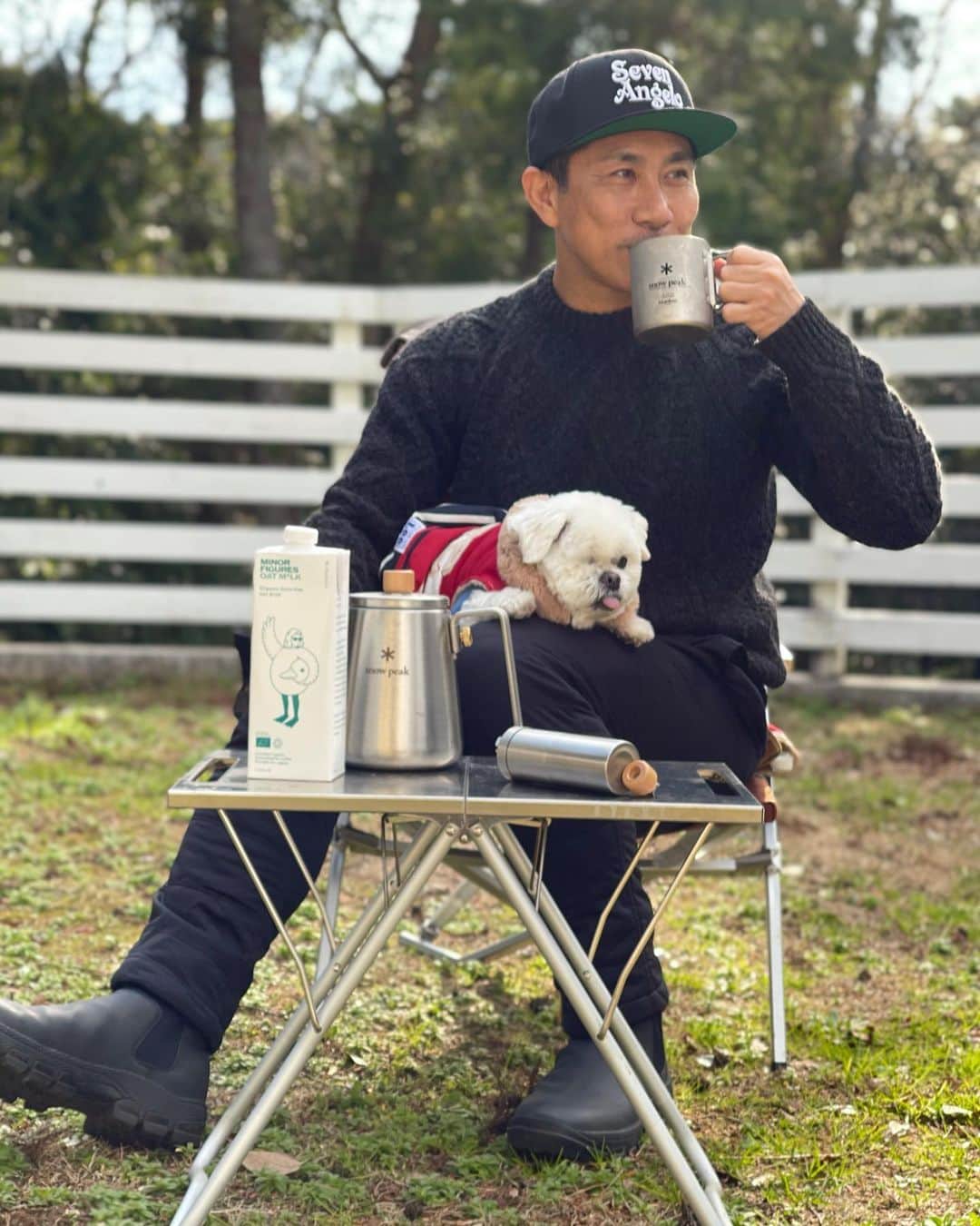 前園真聖さんのインスタグラム写真 - (前園真聖Instagram)「自然の中で飲むコーヒーは美味しいです👍 #コーヒー #アンジェロ #ミックス犬 #snowpeak #オーツミルク #マイナーフィギュアズ」2月11日 17時28分 - maezono_masakiyo