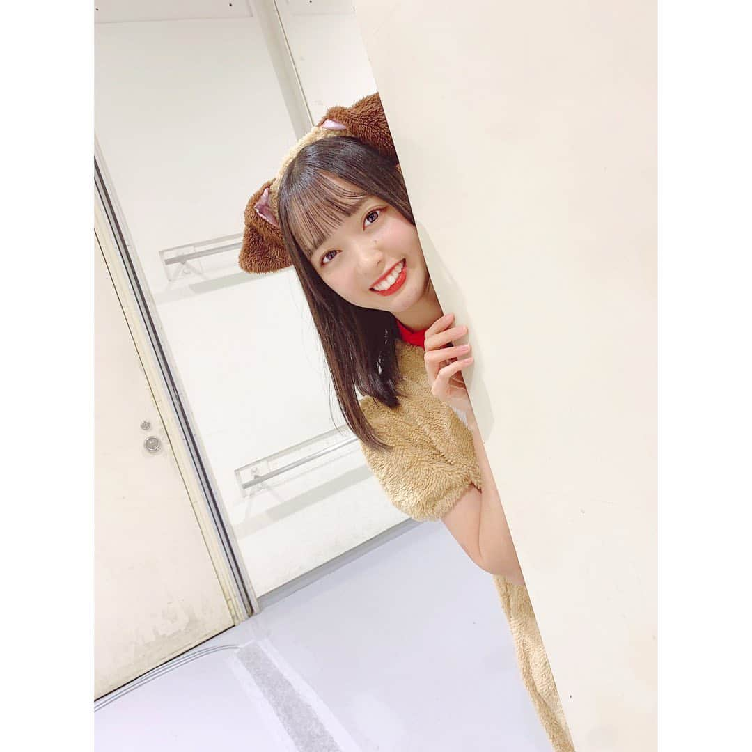 石田みなみさんのインスタグラム写真 - (石田みなみInstagram)「ひょっこり、、🐶🦴﻿ ﻿ 今日のお話し会は﻿ わんこになりました🐾﻿ ﻿ #STU48 #charmingtrip #idol #アイドル﻿ #Stucharmingtrip #石田みなみ　﻿ #コスプレ #コスプレ女子  #犬 #いぬ #わんこ #🐶 #🦴」2月11日 17時40分 - ishida.minami_373