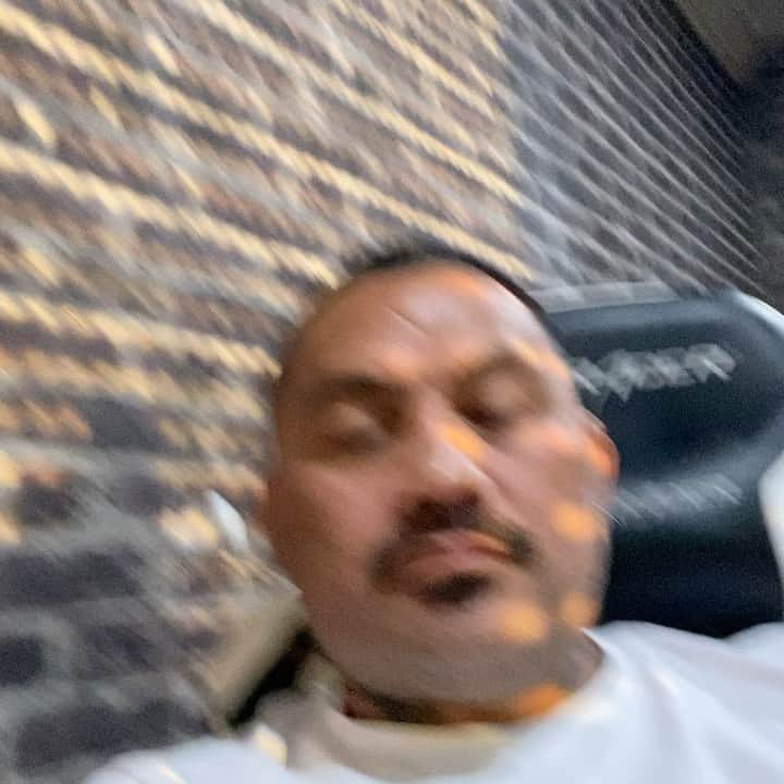 マーク・ハントのインスタグラム：「U didn’t know bout the free fake Richard milli watch anyone keen DM me 😊😊😊😊and the loser that gave it to me has told people I beat him up for the watch such a grubby little dog liar 🤥」