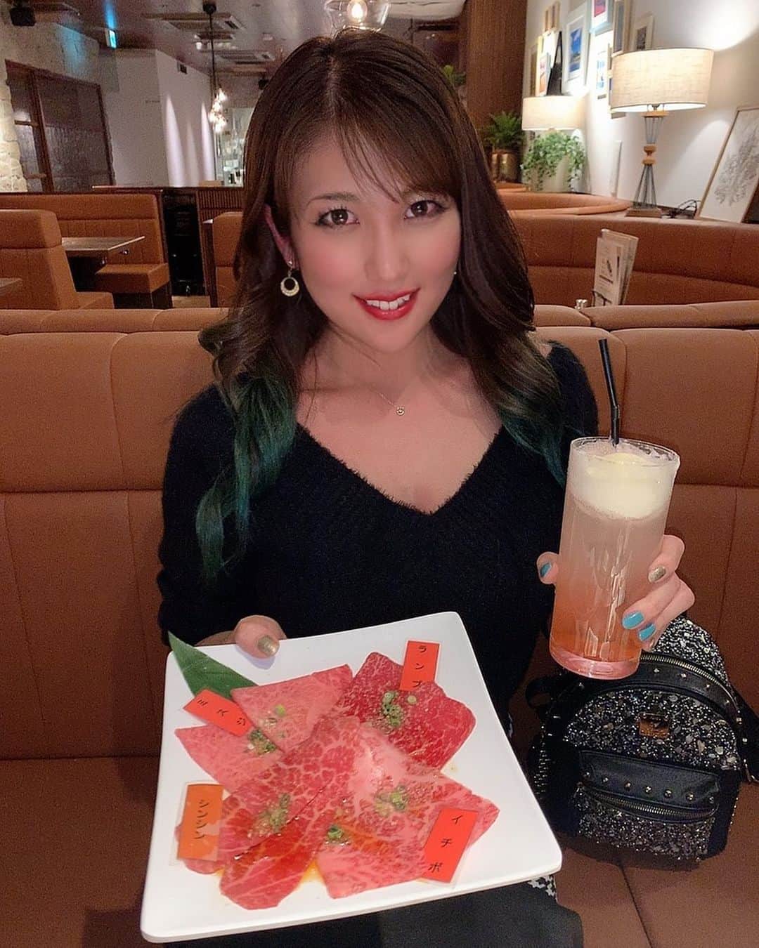 神谷麻美さんのインスタグラム写真 - (神谷麻美Instagram)「#焼肉 行ったよ～🥰💕✨ 全部美味しいんだよね～😋💖✨  #江ノ島グルメ #ネギタン #焼肉ぽんが」2月11日 17時57分 - asamice428