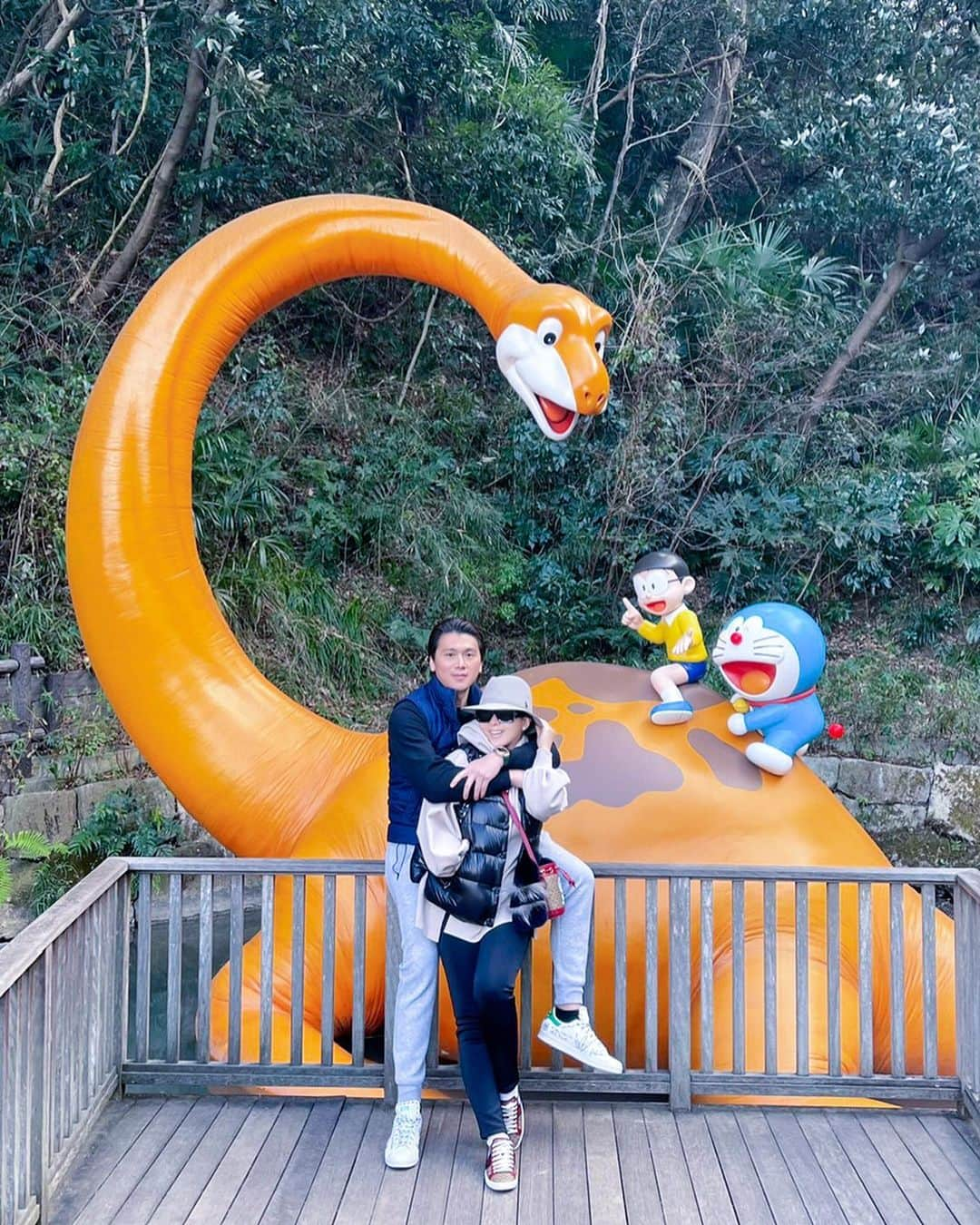 Syahriniのインスタグラム：「• Di Peluk Pak “ RB “ Di Temani Doraemon Nobita Dan Teman Temannya, So lovely !  _________________ 𝓢𝓨𝓡 _______________  #PrincesSyahrini #Winter_February2021 #Tokyo_Japan」