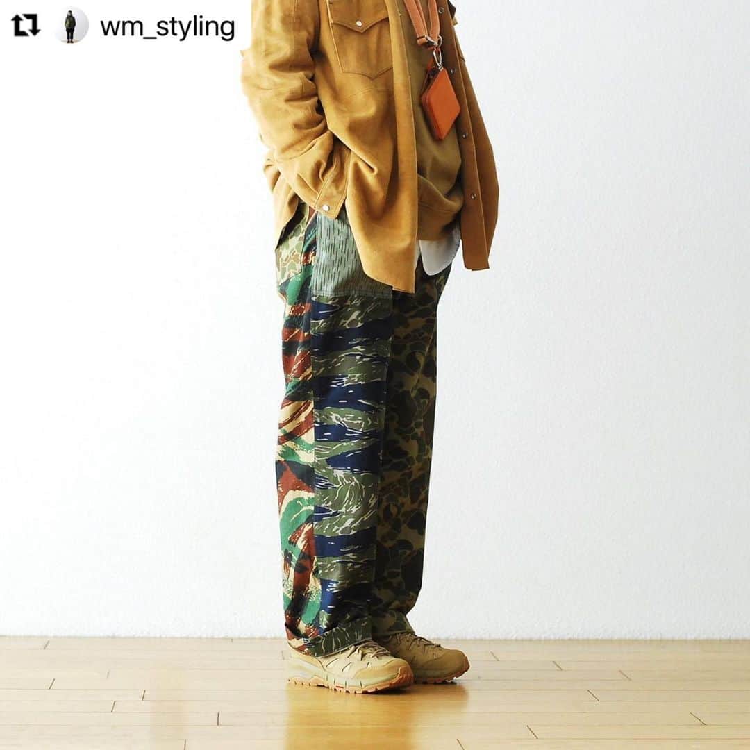 wonder_mountain_irieさんのインスタグラム写真 - (wonder_mountain_irieInstagram)「#Repost @wm_styling with @make_repost ・・・ ［#21SS_WM_styling.］ _ styling.(height 170cm weight 65kg) cap→ #KIJIMATAKAYUKI　￥16,500- eyewear→ #LescaLUNETIER　￥40,700- shirts→ #WESTOVERALLS　￥57,200- sweat→ #visvim　￥36,300- shirts→ #EngineeredGarments　￥26,400- pants→ #South2West8　￥20,900- shoes→ #SALOMONADVANCED　￥25,300- belt→ #yorozu　￥17,600- wallet→ #BRUNABOINNE　￥22,000- _ 〈online store / @digital_mountain〉 → http://www.digital-mountain.net _ 【オンラインストア#DigitalMountain へのご注文】 *24時間受付 *14時までのご注文で即日発送 *1万円以上ご購入で送料無料 商品について：084-973-8204 カスタマーサポート：050-3592-8204 _ We can send your order overseas. Accepted payment method is by PayPal or credit card only. (AMEX is not accepted) Ordering procedure details can be found here. >>http://www.digital-mountain.net/html/page56.html _ 本店：@Wonder_Mountain_irie 系列店：@hacbywondermountain (#japan #hiroshima #日本 #広島 #福山) _」2月11日 18時20分 - wonder_mountain_