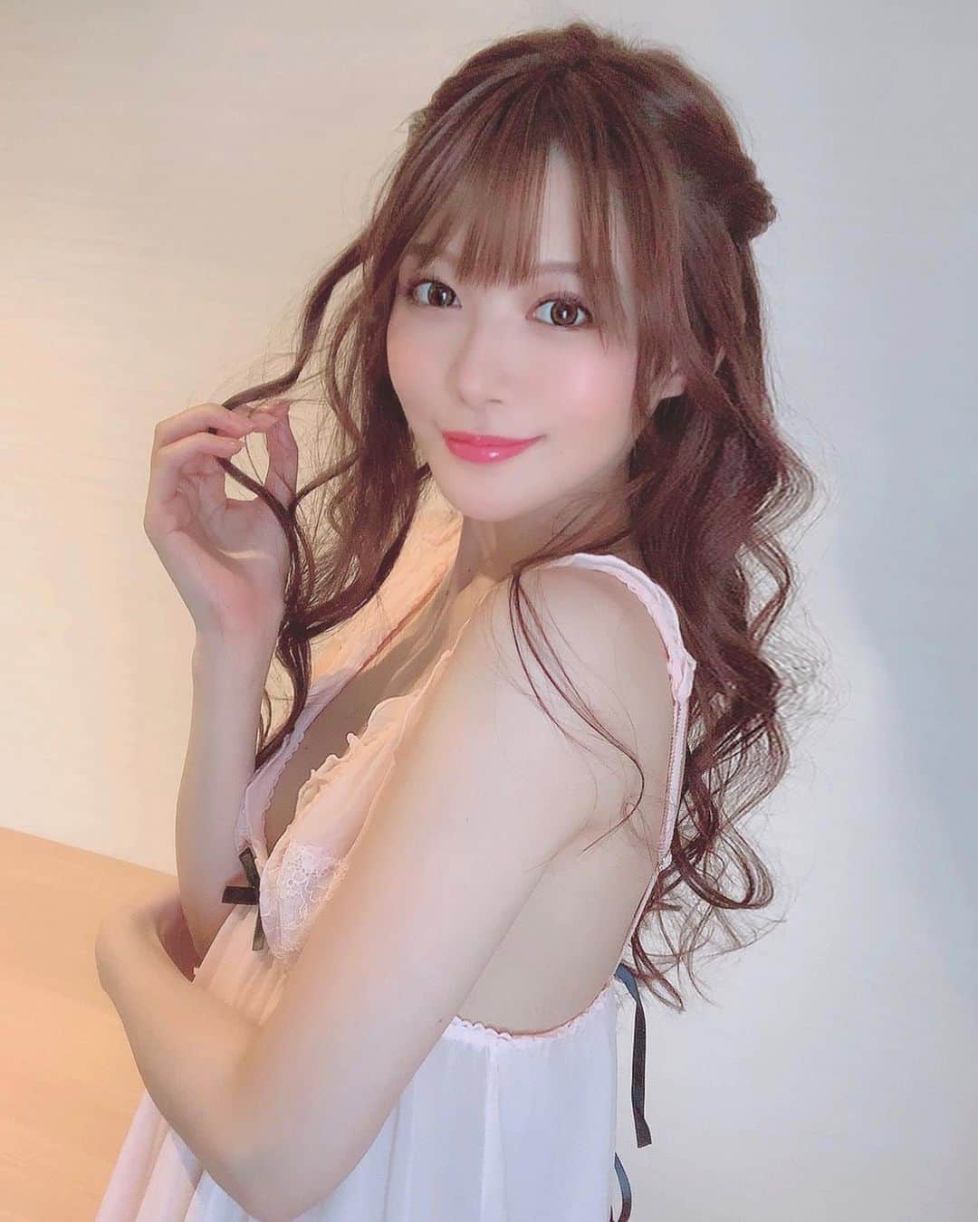 のインスタグラム：「新年快乐 🐮💕✨ 年行大运😌💗 . #新年快乐  #happynewyear」