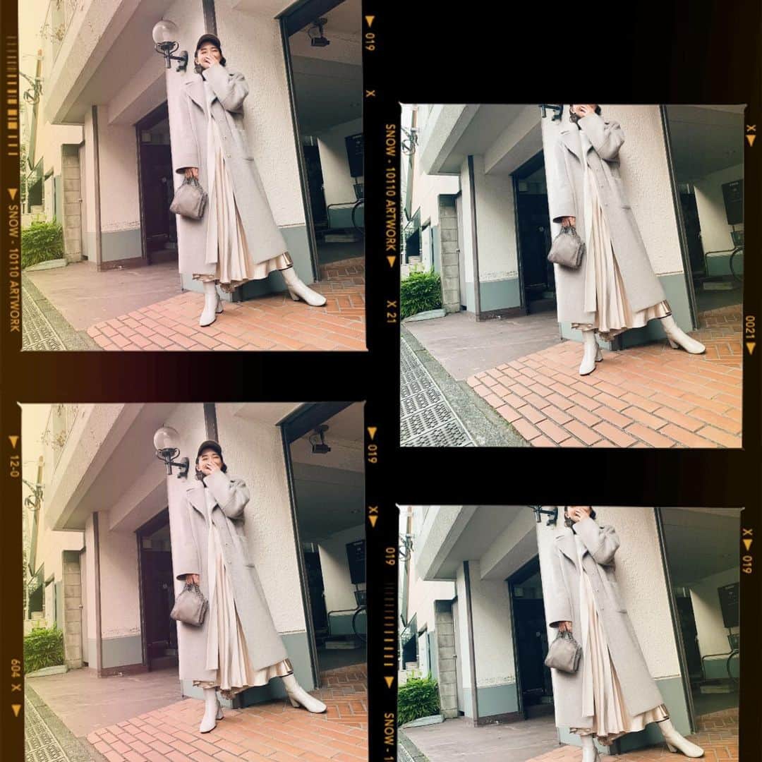 宮本茉由さんのインスタグラム写真 - (宮本茉由Instagram)「マネージャーさんに笑わされて爆笑してる写真しかなかった😂たのしそ😂　最近、白っぽい服が多いなぁ。。⚪️ #まゆふく」2月11日 18時56分 - mayu_miyamoto_official