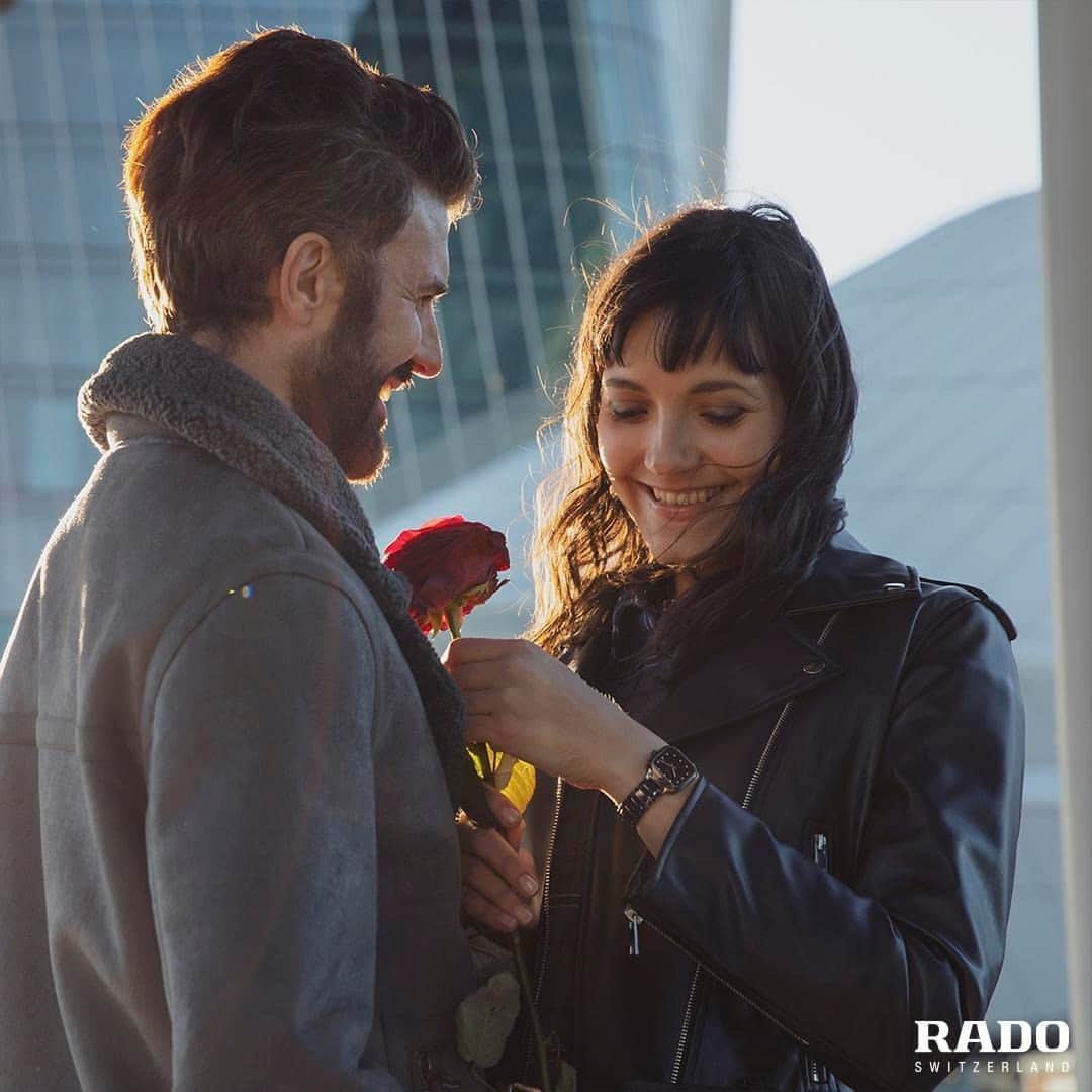 ラドーのインスタグラム：「Match the sparkle in your eye with the True Square Diamonds. #RadoTrueSquare #Feelit」