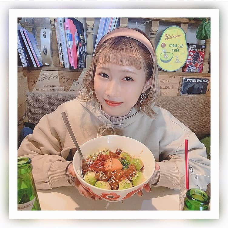 稲葉るりさんのインスタグラム写真 - (稲葉るりInstagram)「アボカ丼🥑とジンジャーエール💚飲んだんだあ〜  ジンジャーエールは辛めが好きです❤︎  #アボカド #アボカド専門店 #マドッシュカフェ　#マドッシュカフェ原宿  #madoshcafe #food #instagood  #食べ物スタグラム  #食べ物グラム #ジンジャーエール　#ジンジャーエール辛口」2月11日 19時39分 - make_up_yuka