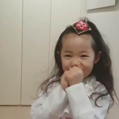 クォン・ヘソンのインスタグラム：「#새해복많이받으세요 #❤️」