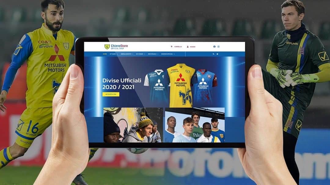 ACキエーヴォ・ヴェローナのインスタグラム：「🟡🔵🛒 È online il nuovo chievostore.com!  ⚽️📲 Visita il rinnovato negozio digitale ufficiale del #ChievoVerona!  👉  Link in bio! #ChievoVerona #Chievo #Store #Shop #Online #Football」