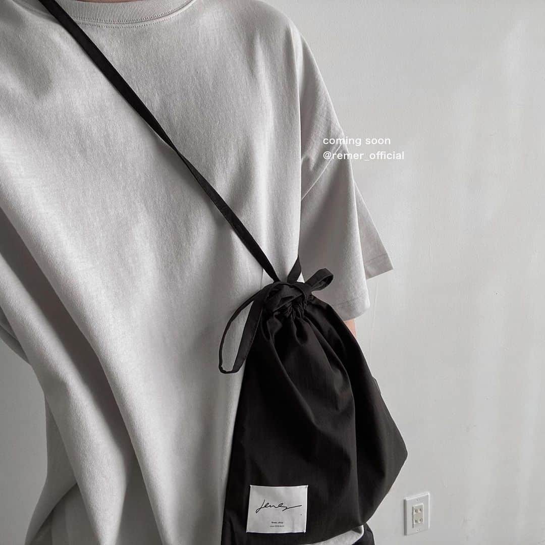 JUN / Yohukasiのインスタグラム：「coming soonです◎  @remer_official   #remer #21ss #20210220」
