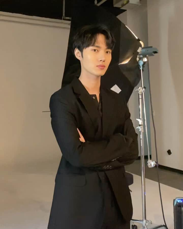 イ・ミンホのインスタグラム：「즐거운 설 연휴 보내시고, 새해 복 많이 받으세요💕」