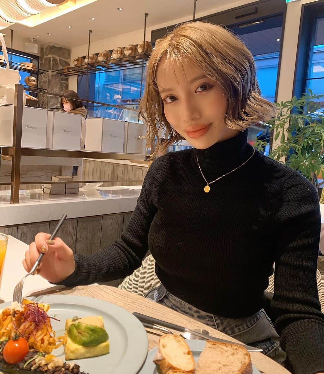 りえのグルメインスタ