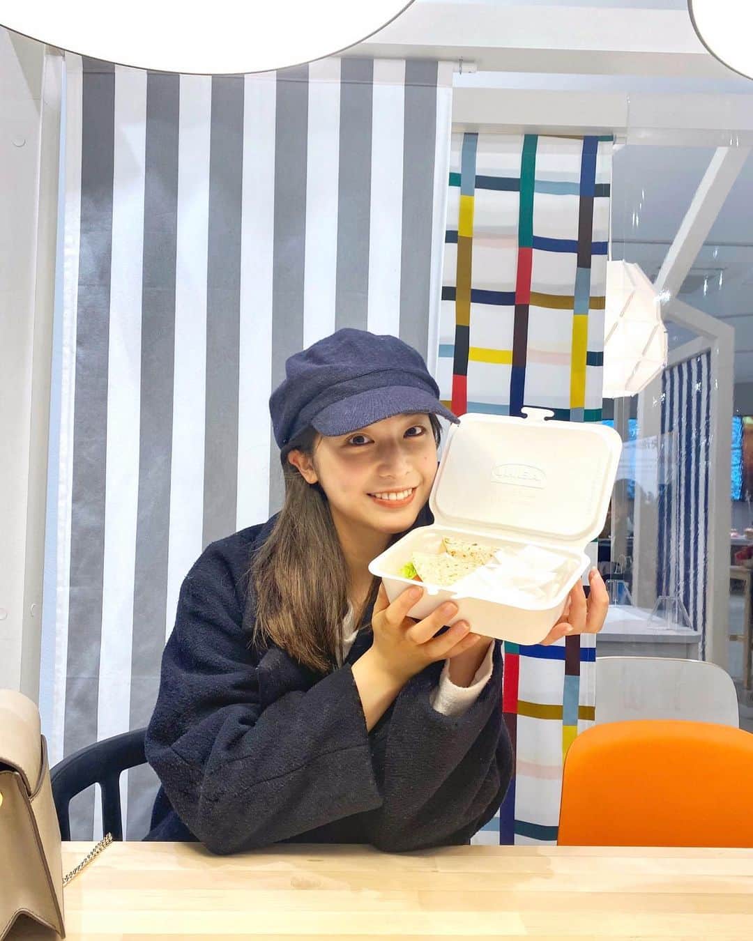 山口清香さんのインスタグラム写真 - (山口清香Instagram)「部屋の模様替えの為に #IKEA へ🧚🏻‍♀️  断捨離頑張ったので、新しいソファ買ってもらえることになりました〜😽  #ikea原宿」2月11日 20時44分 - sayaka__yamaguchi_