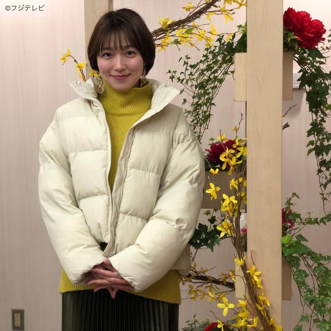 フジテレビ「めざましテレビ」さんのインスタグラム写真 - (フジテレビ「めざましテレビ」Instagram)「2月11日（木）  ファッション雑誌CanCamとコラボした お天気コーナー「きょう何着て行く？」 阿部華也子の毎日のコーデを紹介♪  【きょうのコーデ】 ダウンコート→#DHOLIC 5380円  ニット→#pool studio alivier 6900円  スカート→#DHOLIC 2270円  靴→#マミアン 8400円  イヤリング→#AMERICAN HOLIC 1546円   【コーデのポイント】 ダウンコート✖ゆるニットというカジュアルなコンビに  プリーツスカート組み合わせると 程よく力の抜けたきれいめスタイルが完成💁🏻‍♀️✨ イエローとグリーンのカラーMIXが華やかさをプラス🌻🌱   #めざましテレビ #きょう何着て行く？ #阿部華也子 #今日のコーデ#コーデ#CanCam #今日のファッション#ootd #きょう何着て行く？は月〜金朝6時22分ごろ放送📺 #スタイリストたなべさおり」2月11日 20時45分 - mezamashi.tv