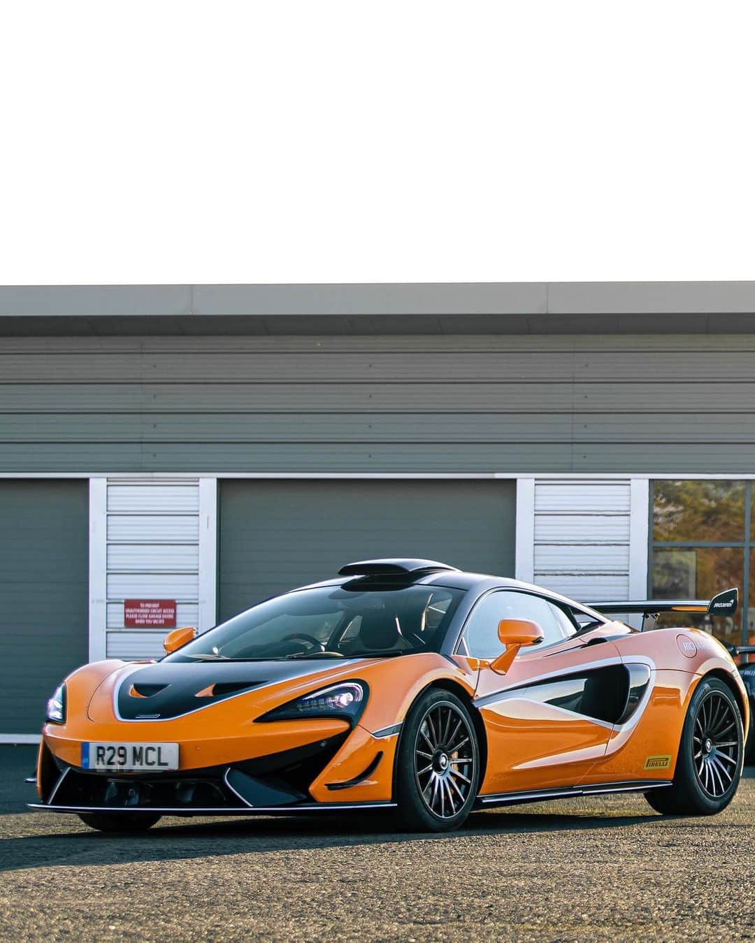 McLaren Automotiveのインスタグラム：「The McLaren 620R is the first car in its class to offer true motorsport credentials in a fully road-legal package.」