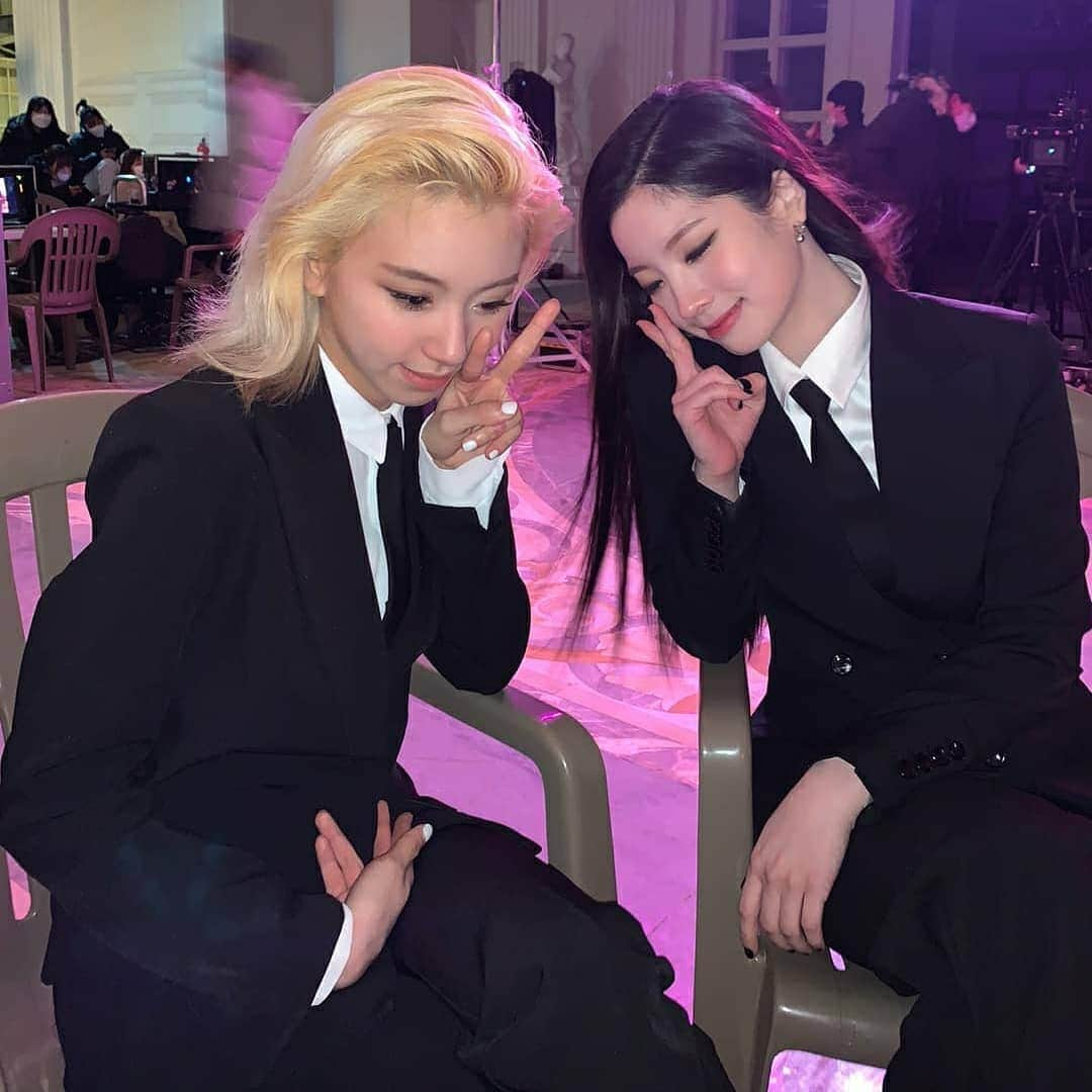 ダヒョンさんのインスタグラム写真 - (ダヒョンInstagram)「RESTREAM!!! DubChaeng Melody Project!!!   #Twice #Dahyun #KimDahyun #트와이스 #다현 #김다현 #ダヒョン  #トゥワイス#chaeyoung #dubchaeng #switchtome」2月11日 21時24分 - dahyun.news