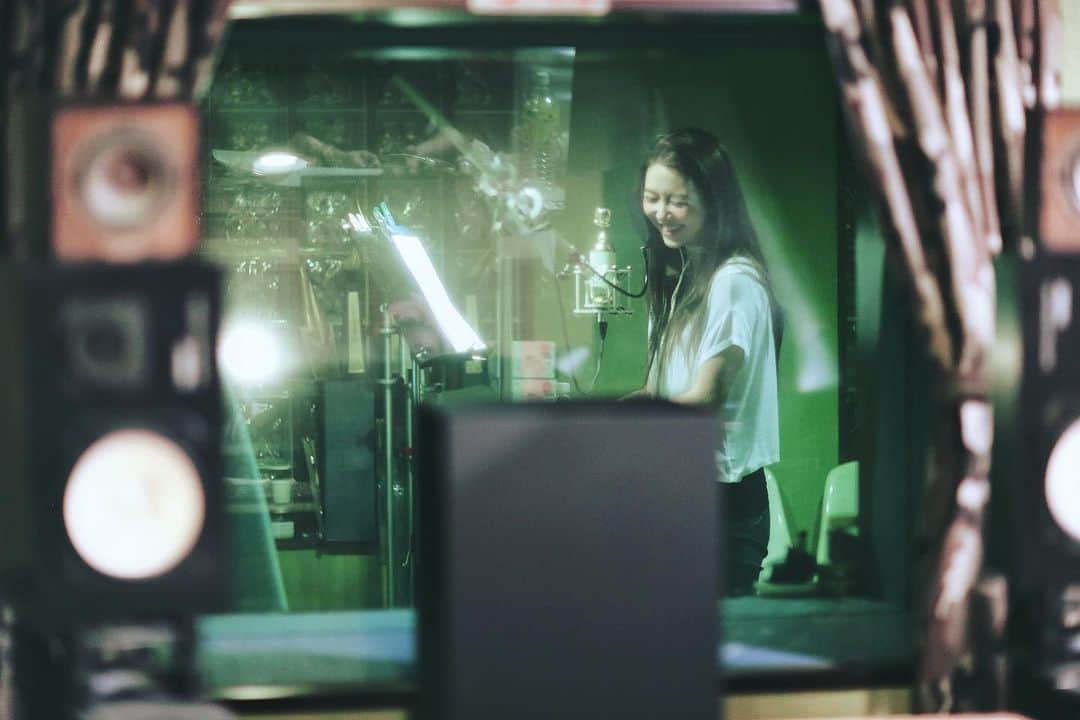 フィオナ・シットのインスタグラム：「新一年前的最后一天，最後一錄🤍 as happy as can be !」