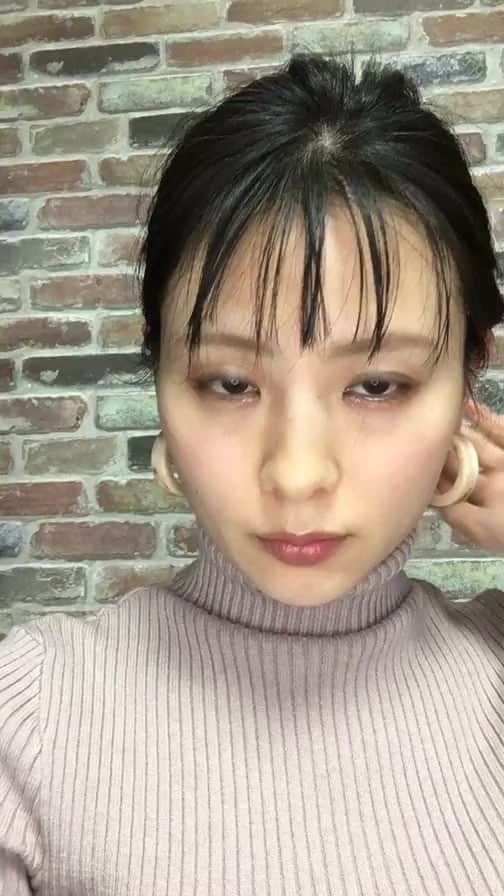 朝見心のインスタグラム：「半目スタート」