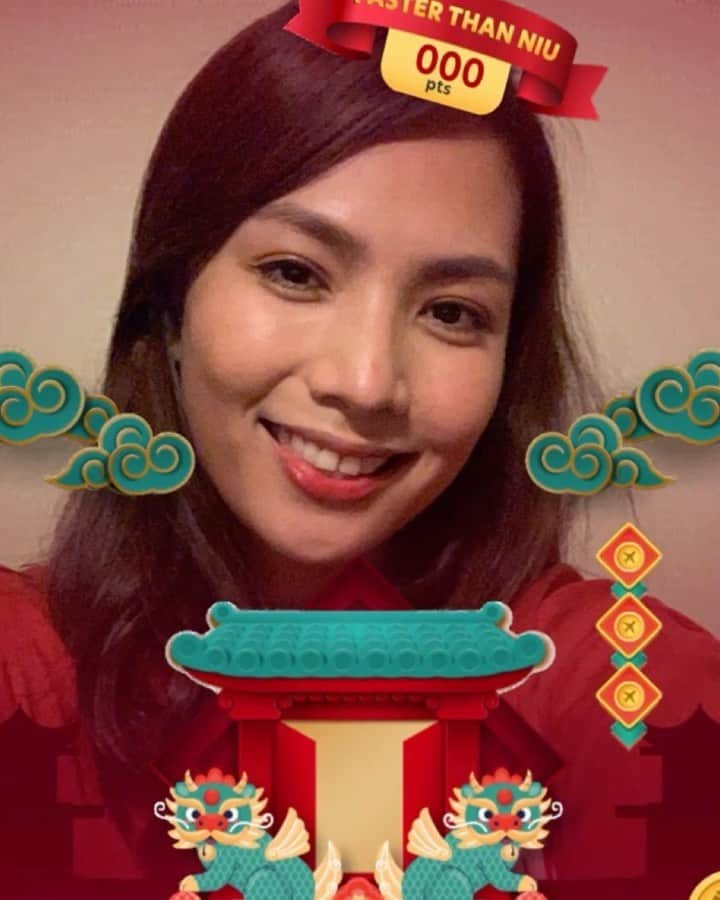 エアアジアのインスタグラム：「Gong Xi Fa Cai! Try our “Niu” Year IG filter and play the game! 🐂   Visit our IG filter tab, try it, share with your friends and family and see who can get a higher score! 😁  We wish you luck and prosperity this OXpicious Year! ❤️」