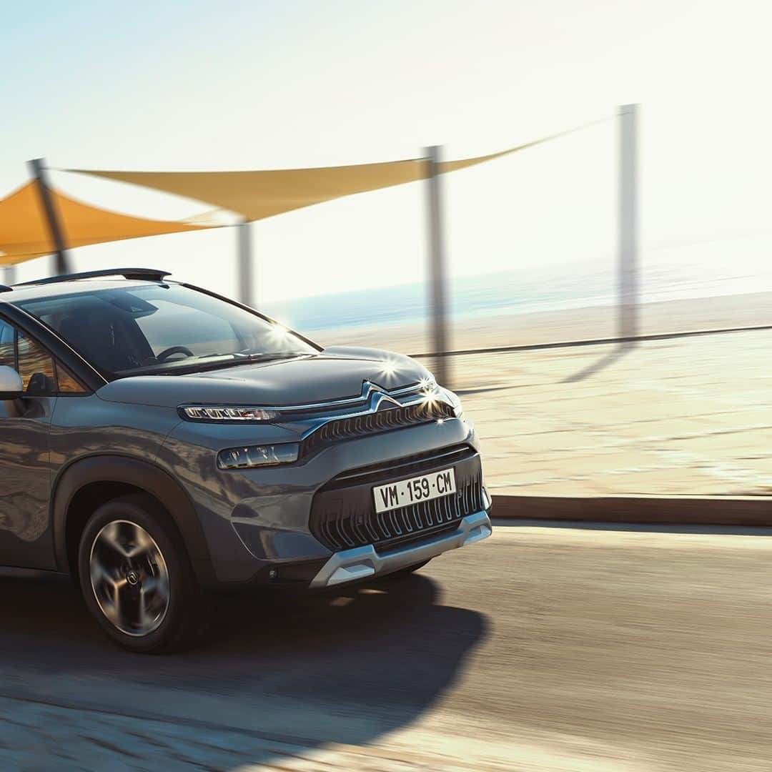 Citroënさんのインスタグラム写真 - (CitroënInstagram)「Born to be charismatic 🤩 Meet New Citroën C3 Aircross SUV. #CitroënC3Aircross #SUV #Adventure #Roadtrip #New #Car #Rolling #Lifestyle #Passion」2月11日 22時08分 - citroen