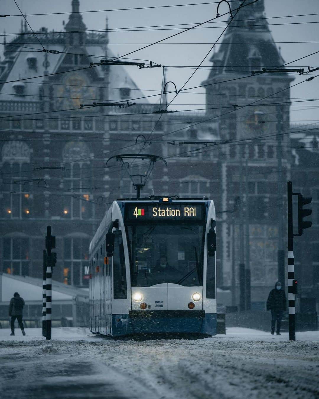Canon Photographyさんのインスタグラム写真 - (Canon PhotographyInstagram)「Some fun conditions in Amsterdam at the moment!  Photography  @sjoerdbracke  Curated by @ianharper」2月11日 22時11分 - cpcollectives